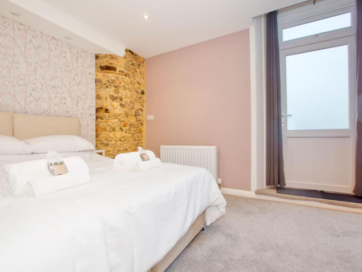 Lovely 2-Bed Apartment Colyton, Nr. Jurassic Coast Bagian luar foto